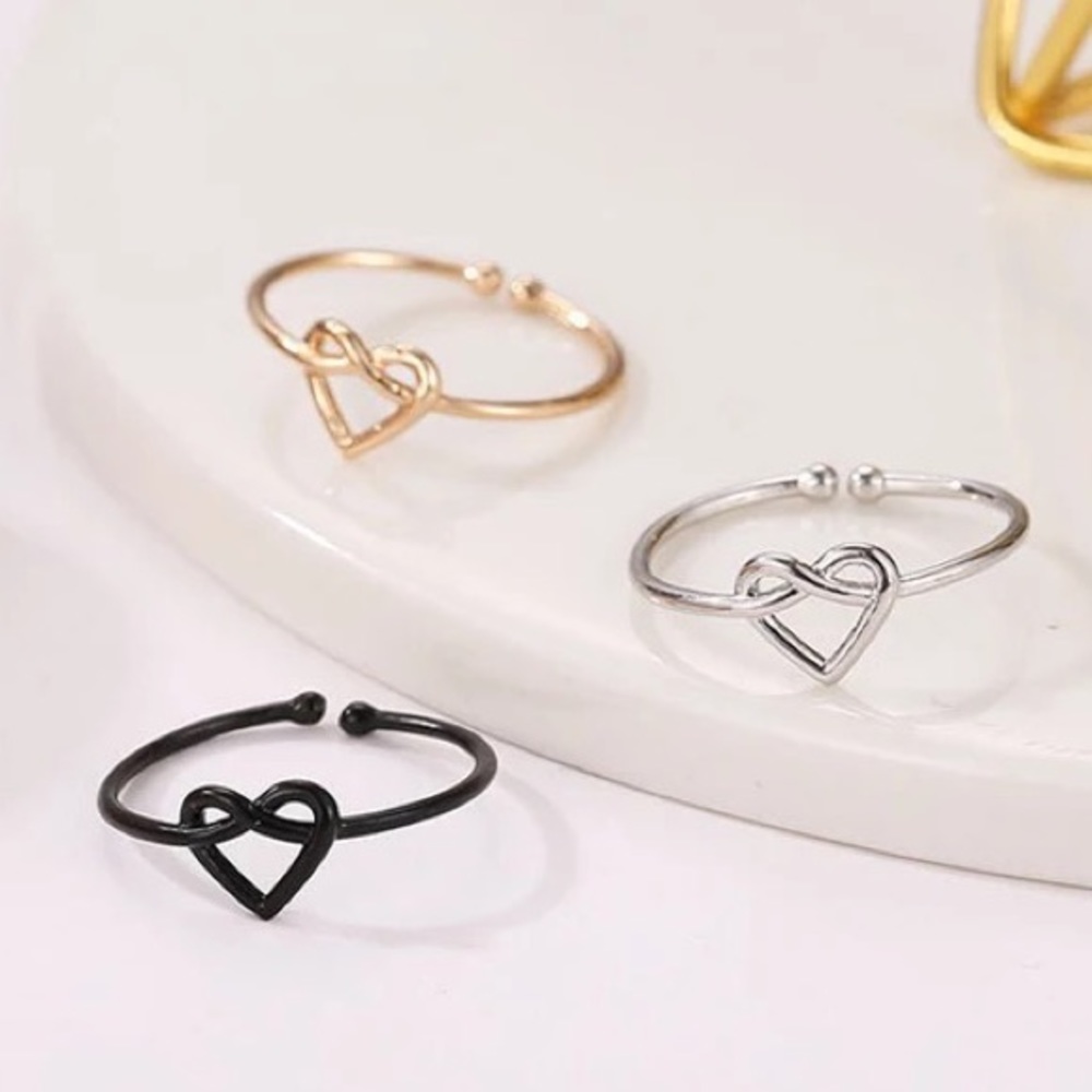 set of 3 zinc alloy rings